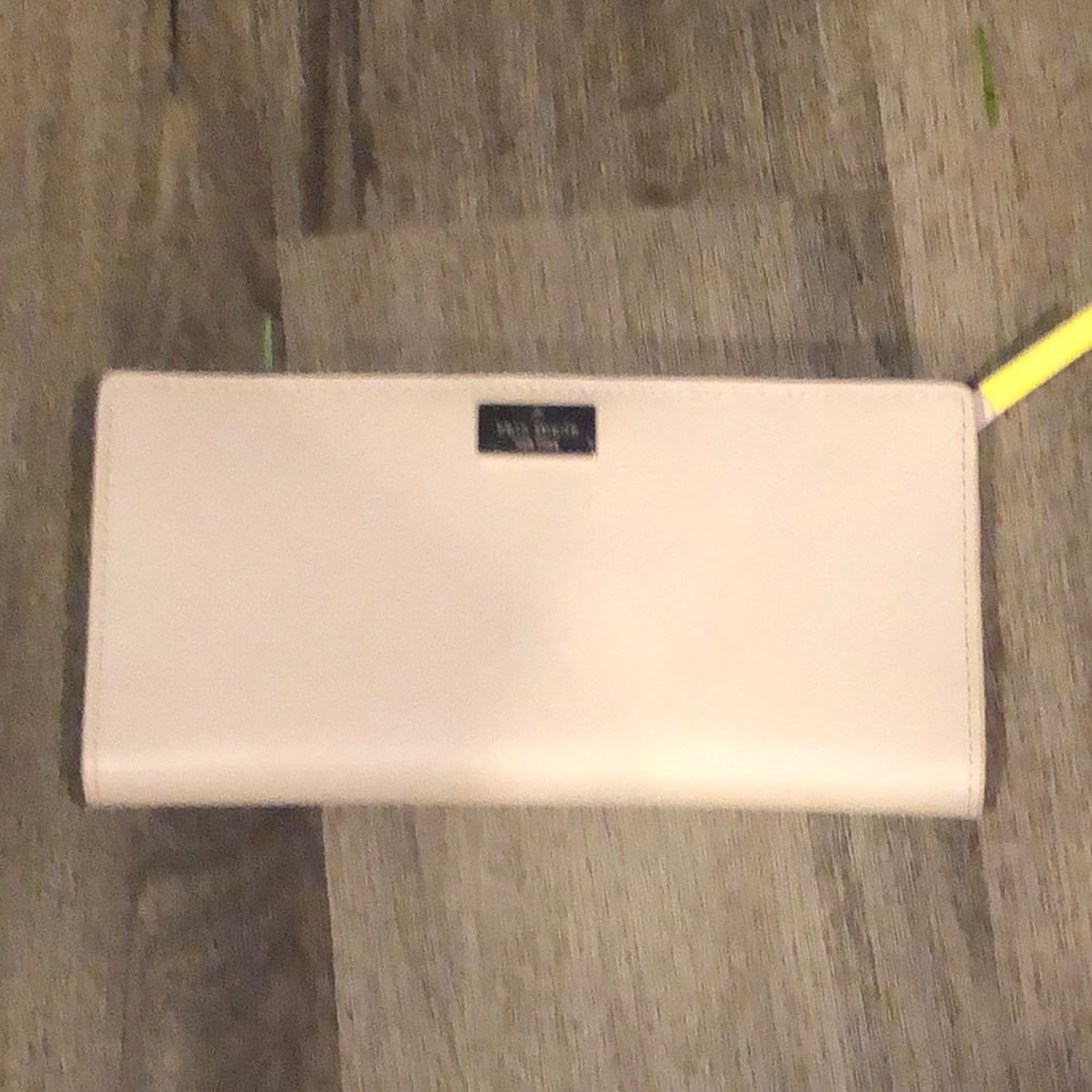 NWOT Kate Spade Wallet